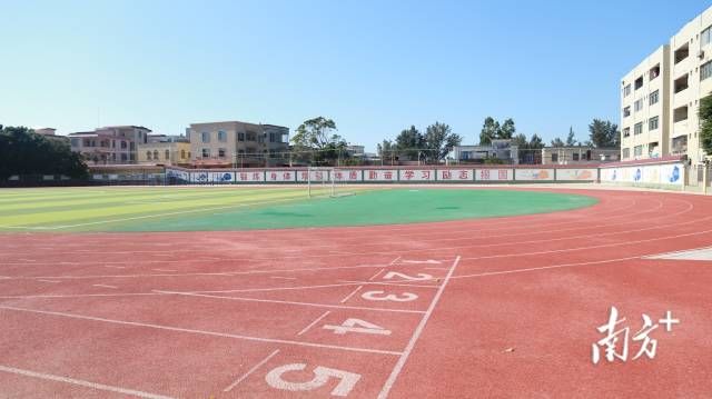 e963adf5ab744c85a9fd4e2224d30b86_batchwm.jpg e963adf5ab744c85a9fd4e2224d30b86_batchwm.jpg