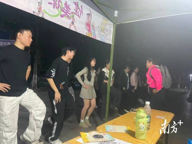 cf66dfd44aa14773ac5f36051d404fad_batchwm.jpg cf66dfd44aa14773ac5f36051d404fad_batchwm.jpg