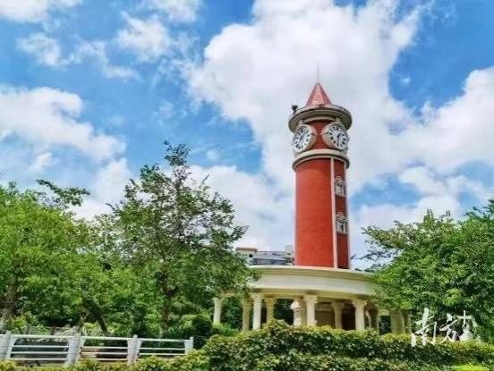 192fe9ad684f44839458c59d0027dadb_batchwm.jpg 192fe9ad684f44839458c59d0027dadb_batchwm.jpg