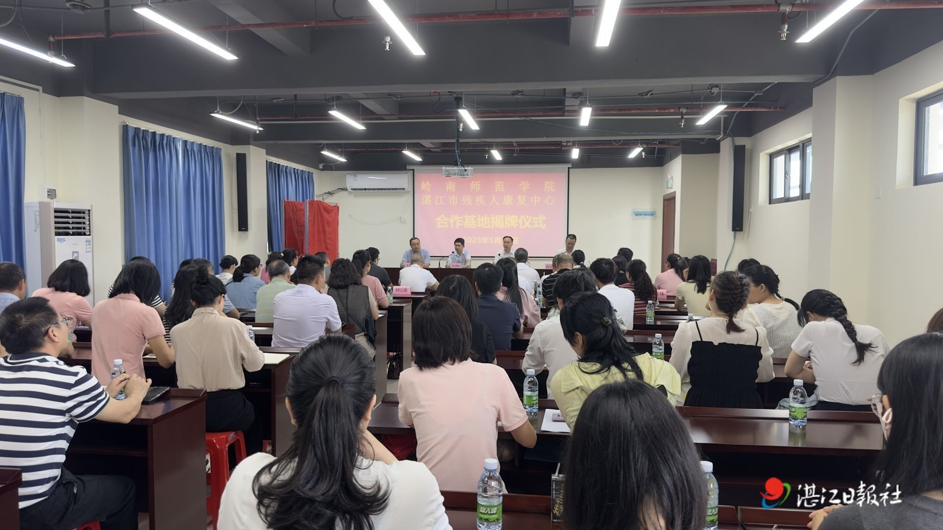 a7ae225975d41fa9ba36a61ad8bb3c56.jpeg a7ae225975d41fa9ba36a61ad8bb3c56.jpeg