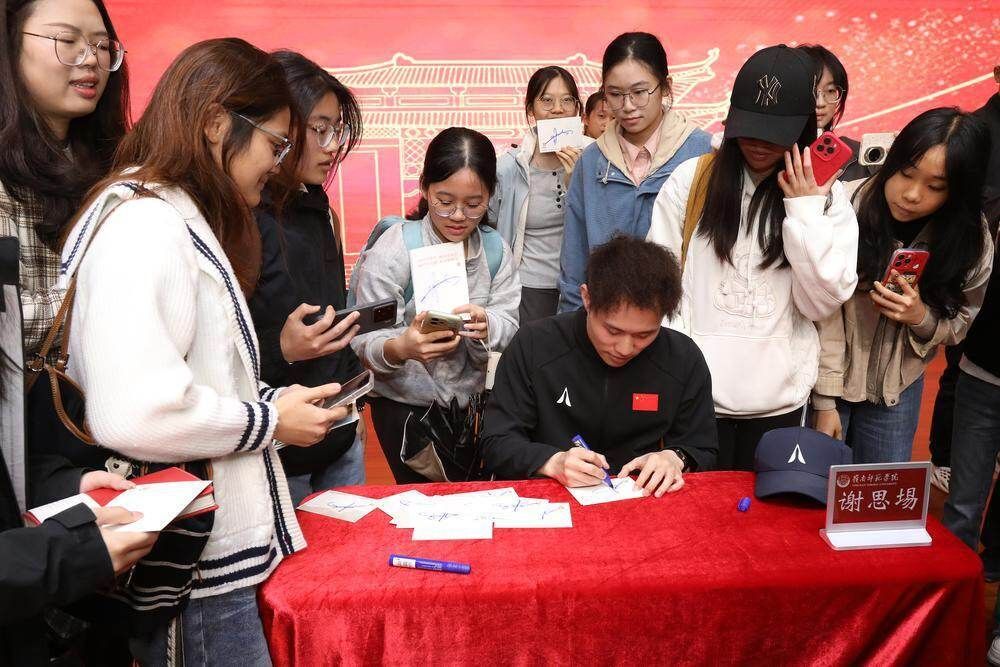 54002293_c67b5981-dbf2-4064-b24a-dc82bb2c37bf.jpg 54002293_c67b5981-dbf2-4064-b24a-dc82bb2c37bf.jpg